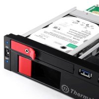 контейнер для жесткого диска Thermaltake ST0026Z